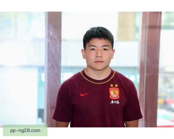 杰克格拉利什晒康复近照表决心誓以更强状态回归赛场引球迷期待